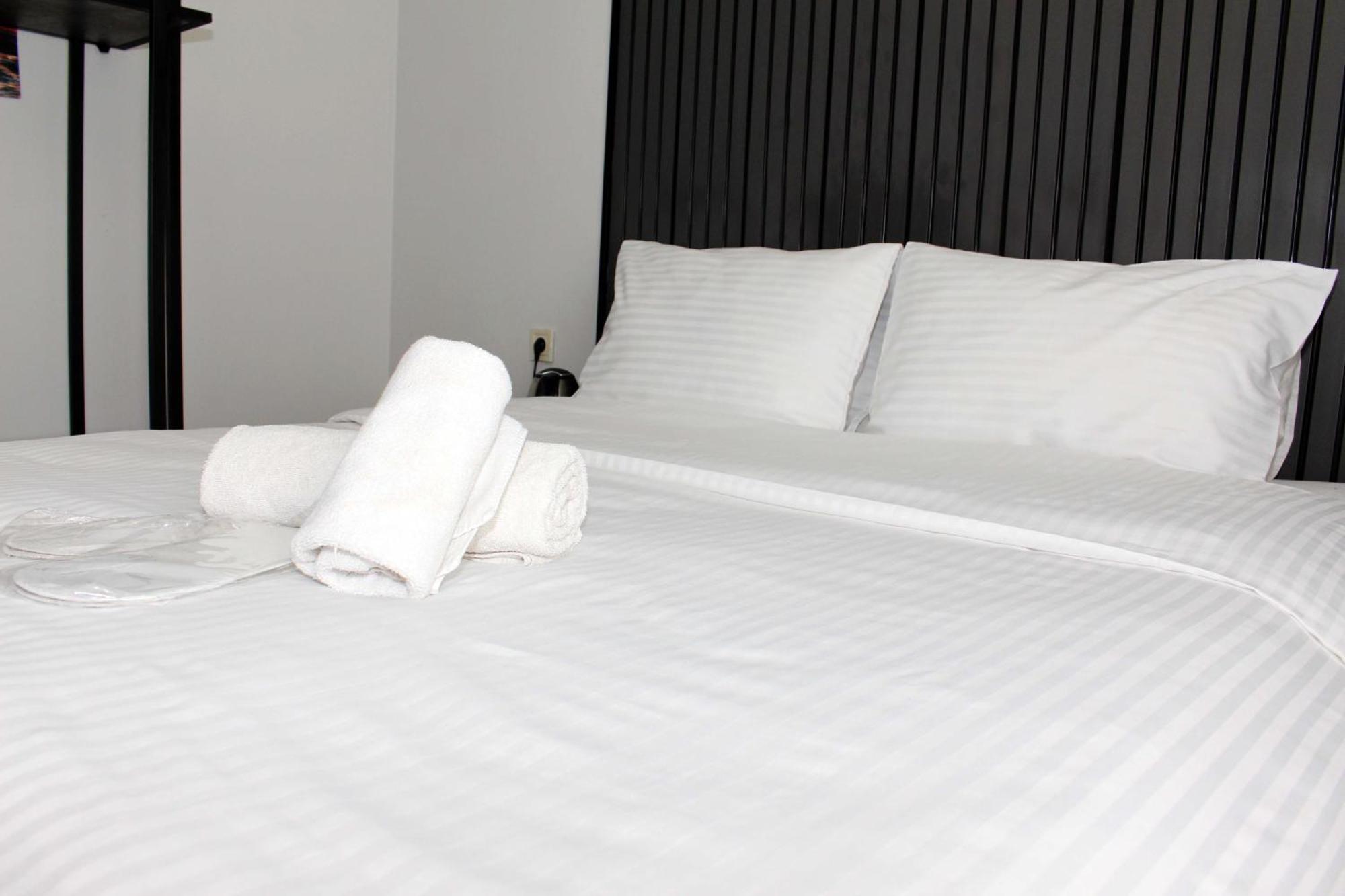 Hotel Biglife *